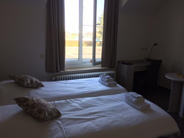 El Parador Tielt Luaran gambar